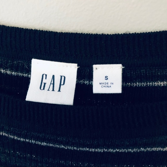 Long sleeved black and silver shirt size Small - Picture 3 of 5